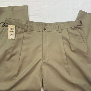 Haggar Men's Cool 18 Pro Tan Pleated Front Dress Pants, 40x29 NWT